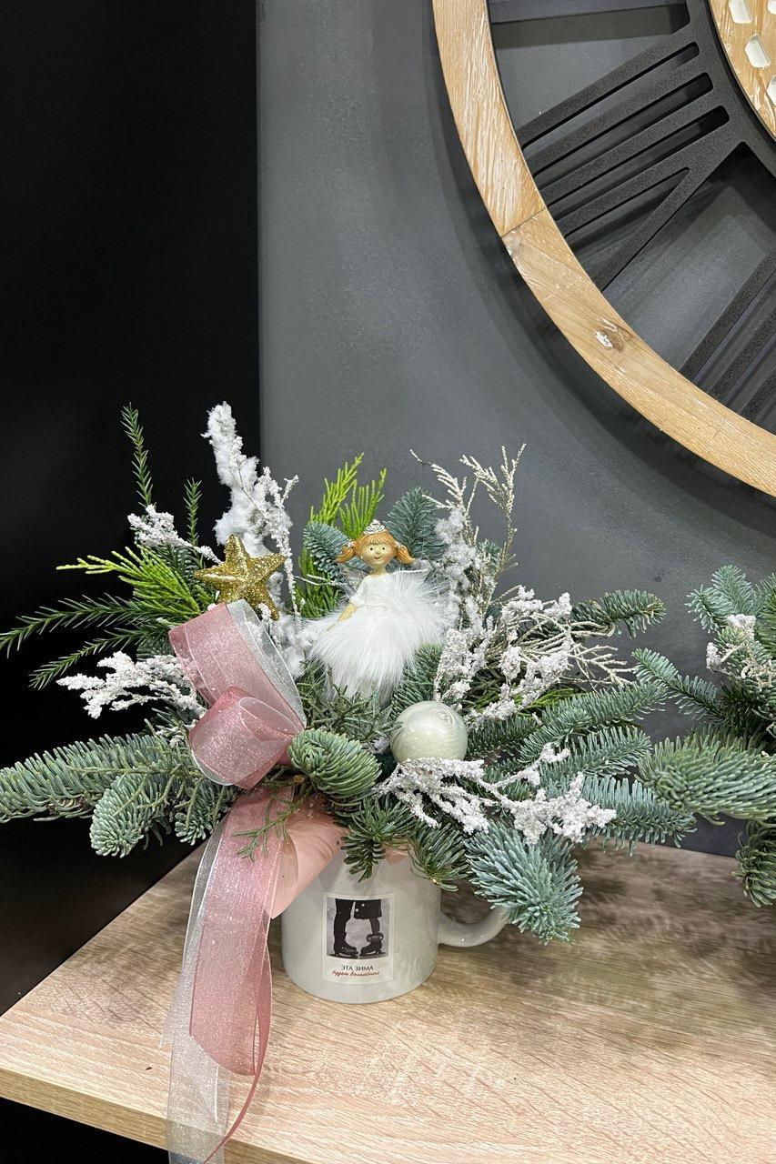 Композиция в кружке