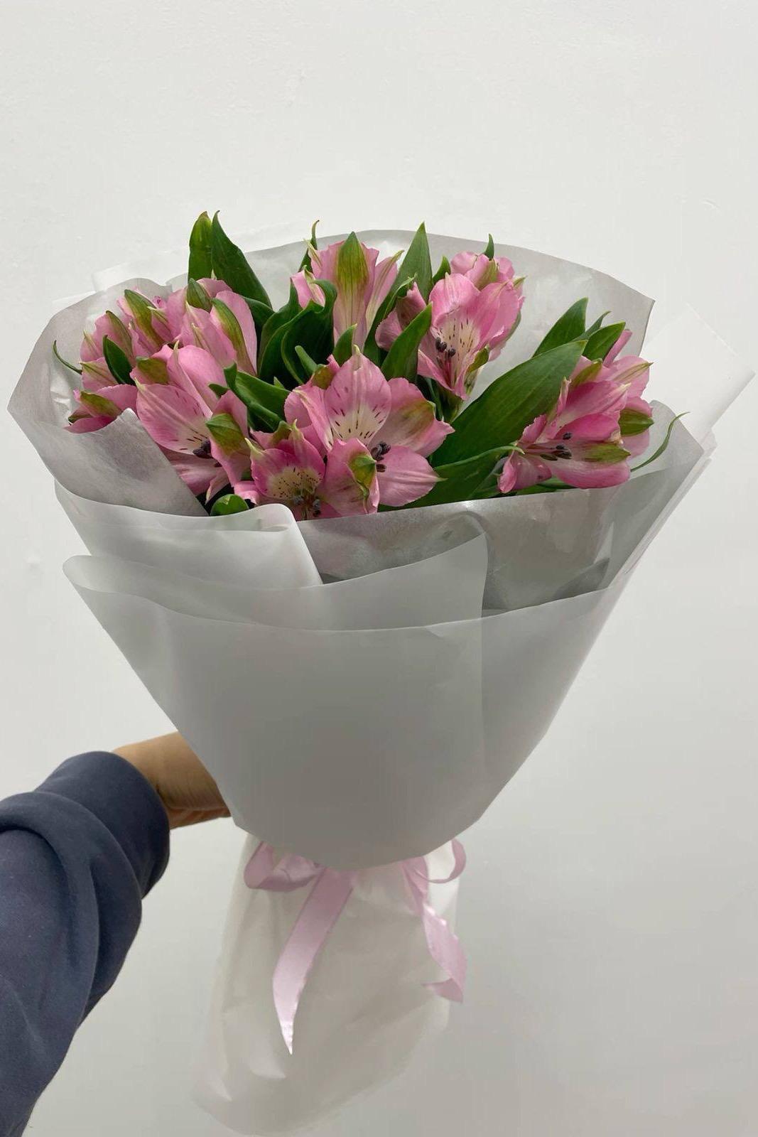 5 альстромерий