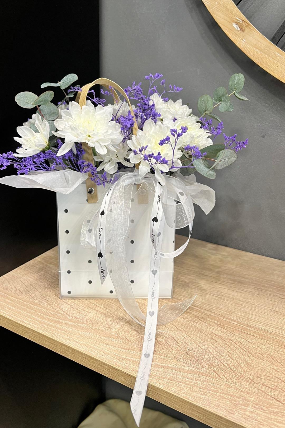 Хризантема и лимониум