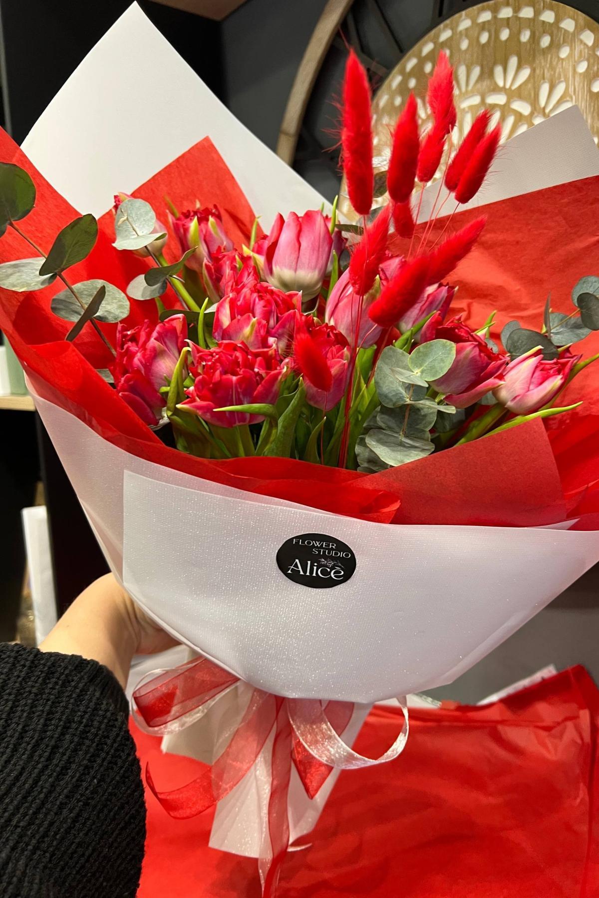 Яркое поздравление