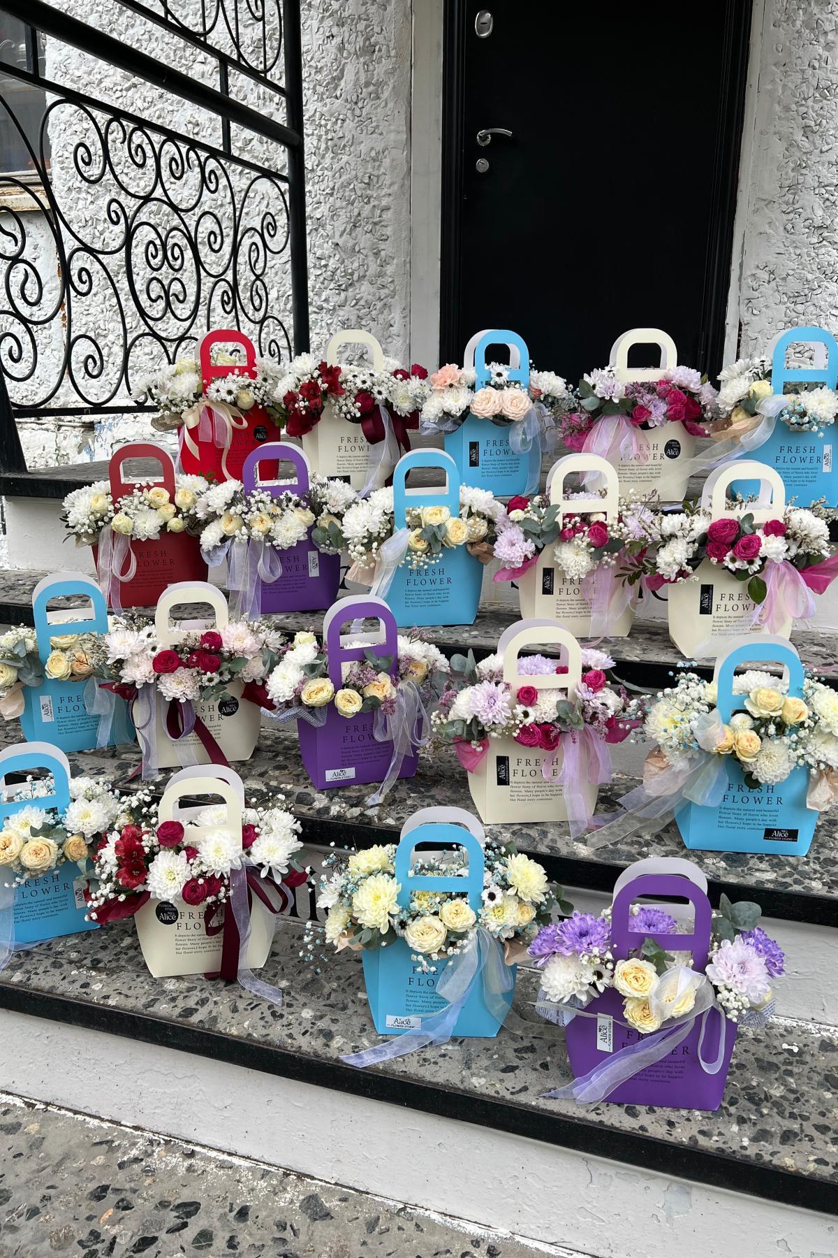 Композиция в сумке Frech flower