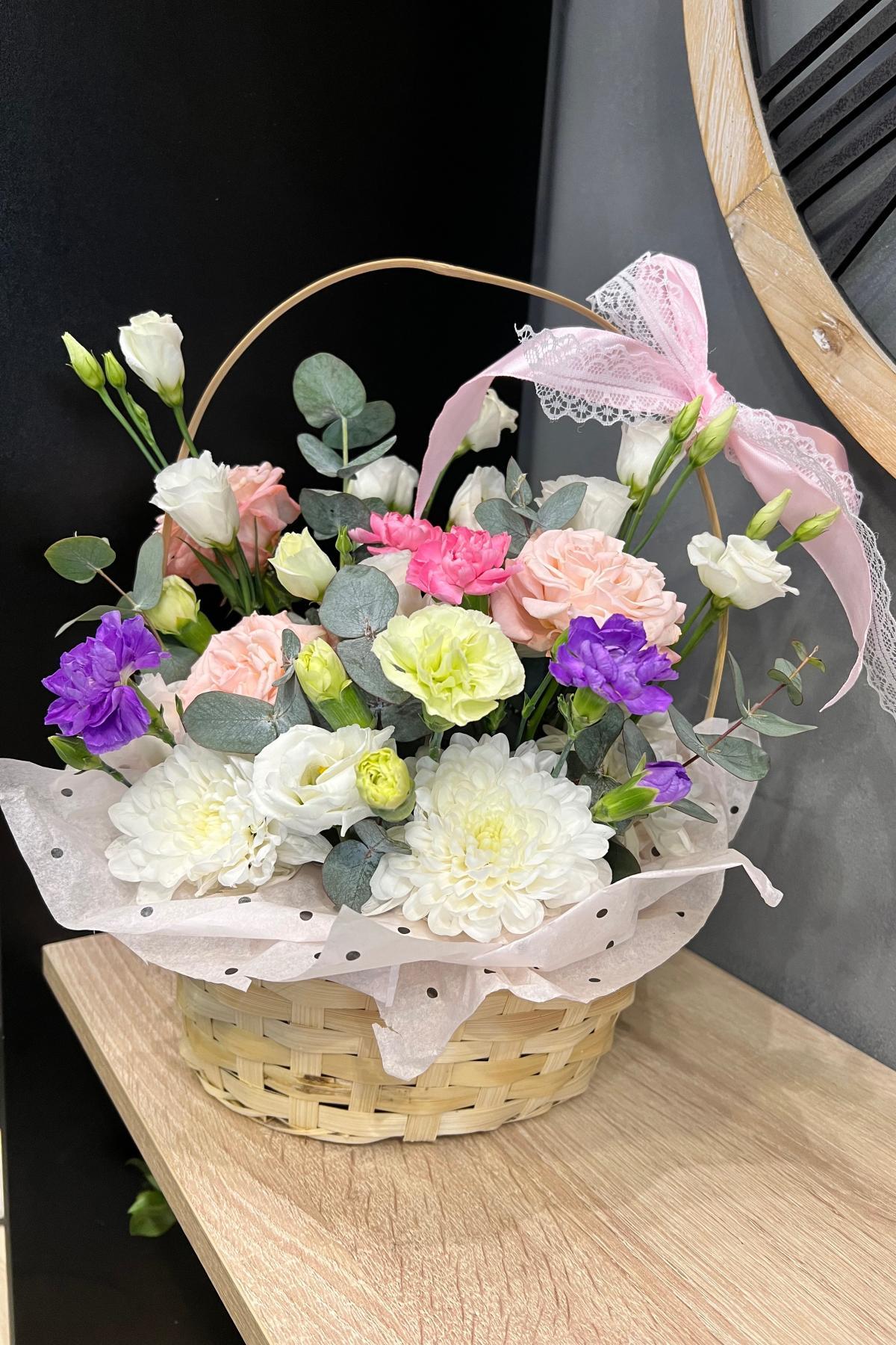 Композиция в корзинке 3500